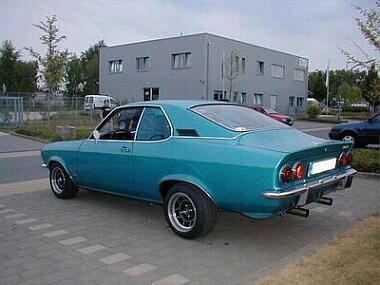 Manfred's Manta-A (hinten)