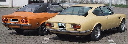 Dino und Manta von hinten